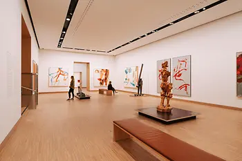Ansicht der zentralen Ausstellungshalle der Albertina modern 